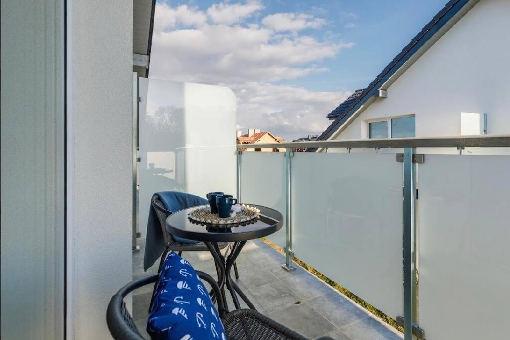 Apartament Kropla Baltyku 18E/6 Darlowo Bagian luar foto